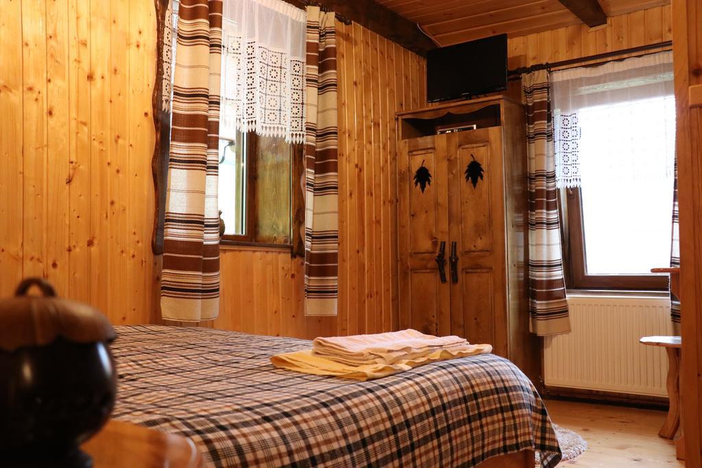 Hotel Casa Bunicii Costeşti Esterno foto